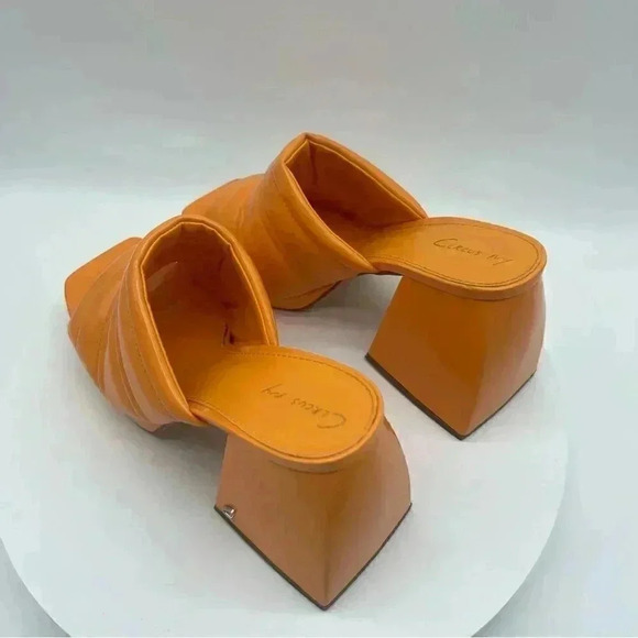Circus NY Sandals | Marlie Platform – Citrus Orange | Size 6 - Picture 8 of 10